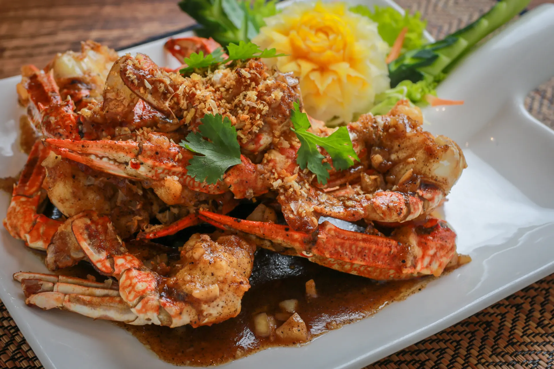 Fried Crab with Garlic and Black Pepper