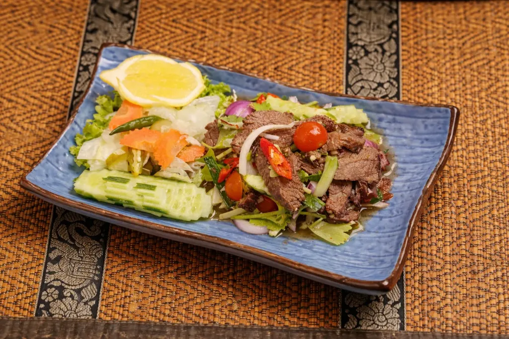 بيف سلاد - ยำเนื้อ