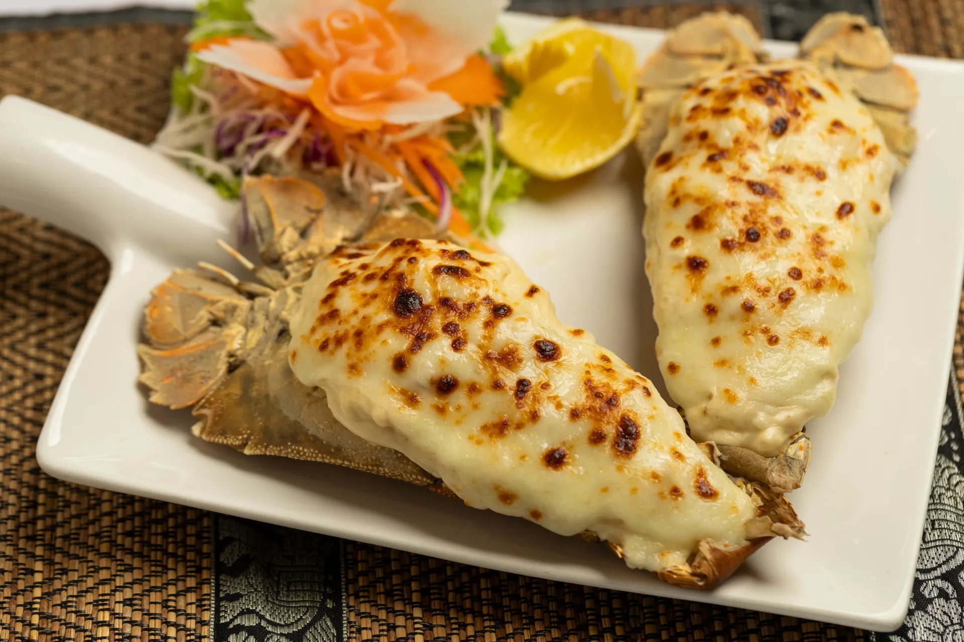 Crayfish with Cheese